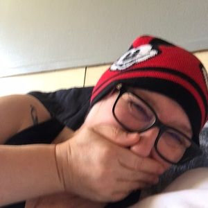 Meet your Posher, Cleo